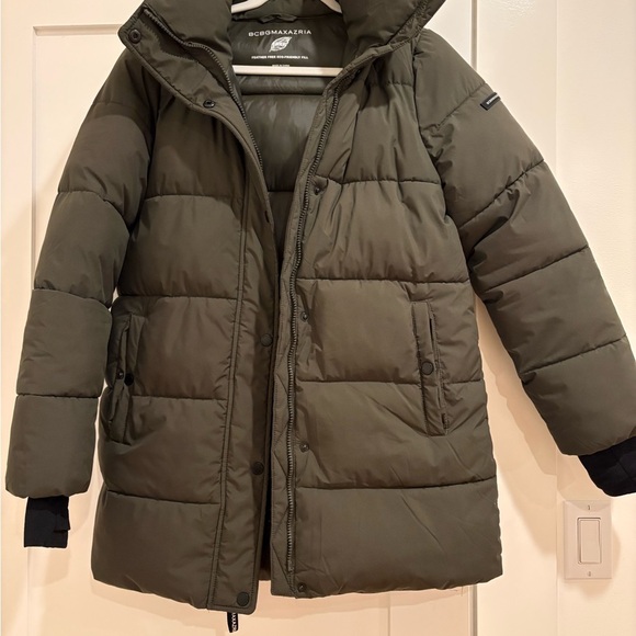 BCBGMAXAZRIA Women's Hooded Puffer Coat - Picture 2 of 3